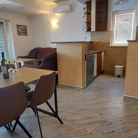 Adriatic - Apartment With Jacuzzi Sobra Dış mekan fotoğraf