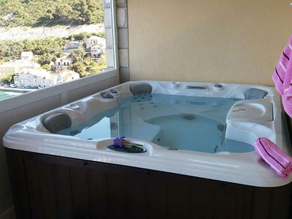 Adriatic - Apartment With Jacuzzi Sobra Dış mekan fotoğraf