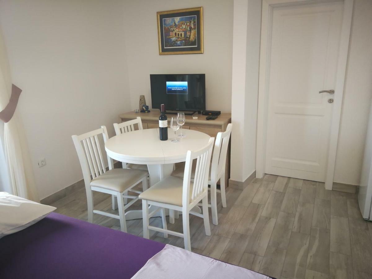 Adriatic - Apartment With Jacuzzi Sobra Dış mekan fotoğraf